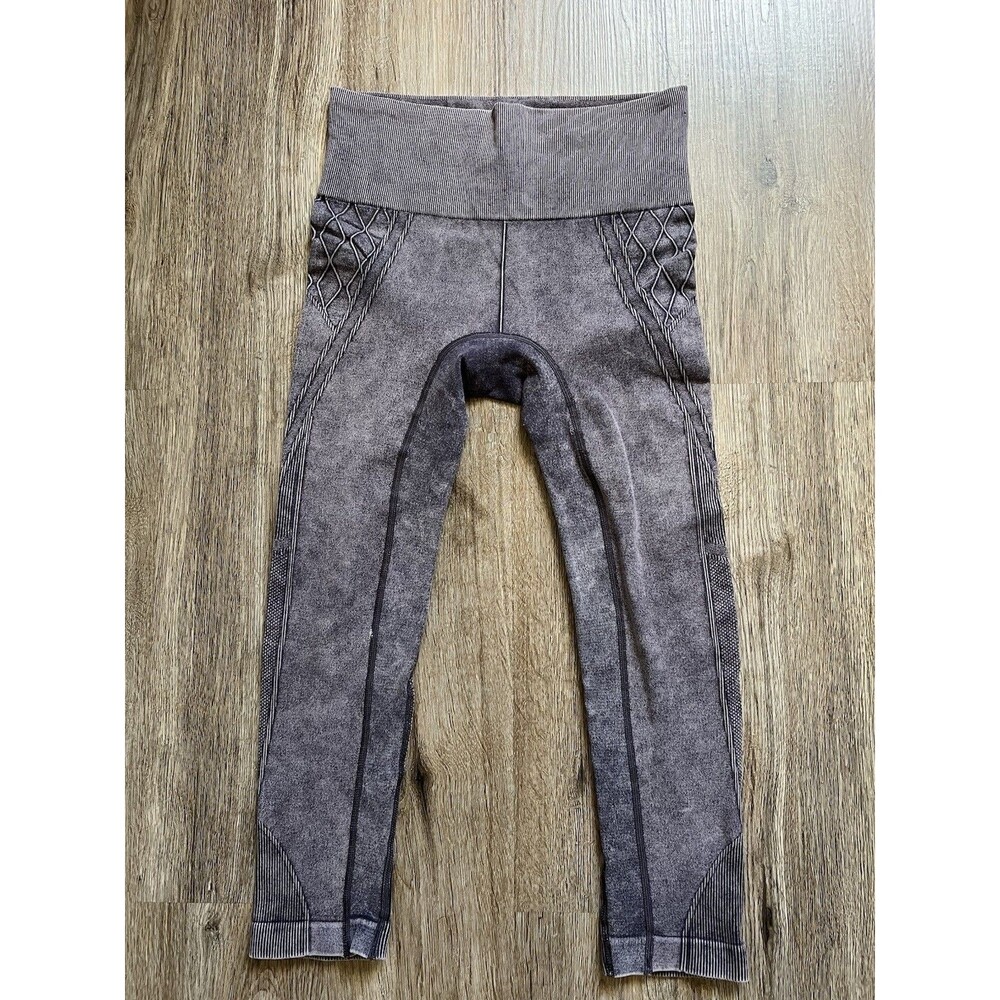 Athleta Re Charge Sun Faded Capri Women’s Size S